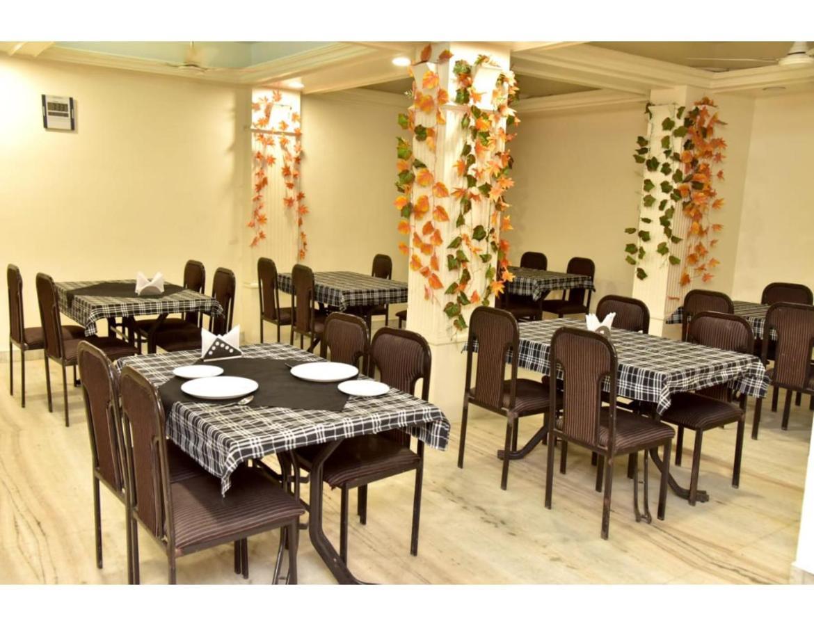 Hotel Dwarka, Nagpur Exterior photo