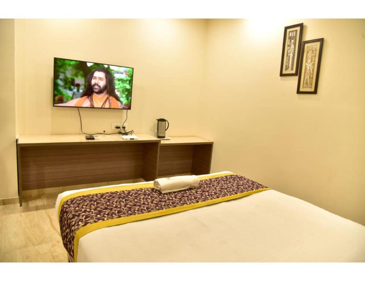 Hotel Dwarka, Nagpur Exterior photo